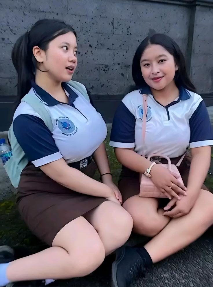 Viral Lagi Terbaru Keeping An Eye On Calm Smp Top Global 2025